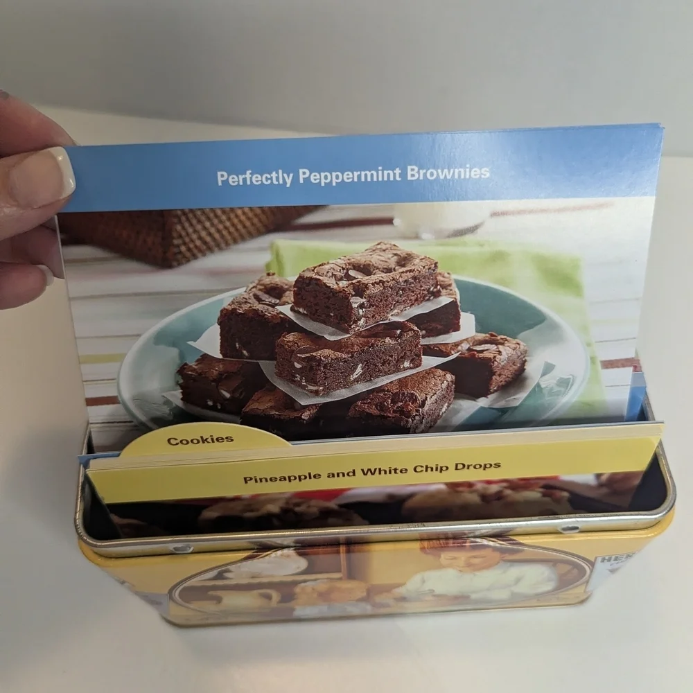 Hershey's Vintage Tin Box With Recipe Cards